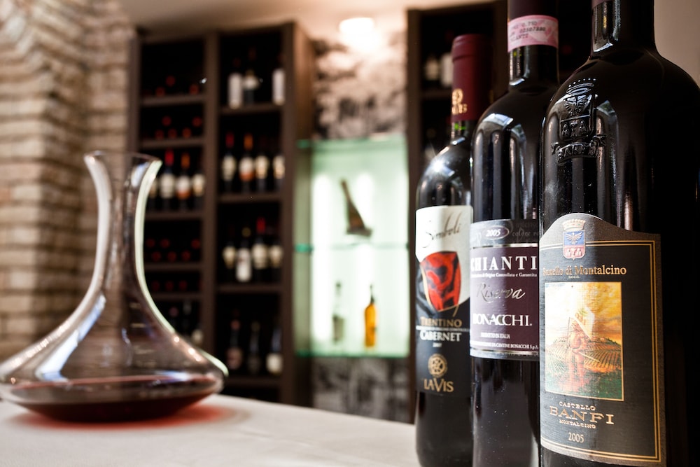 hotel continental tonelli hotels