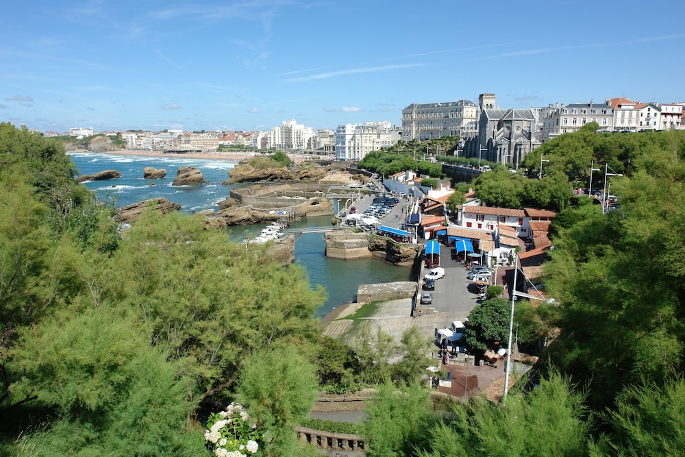 biarritz