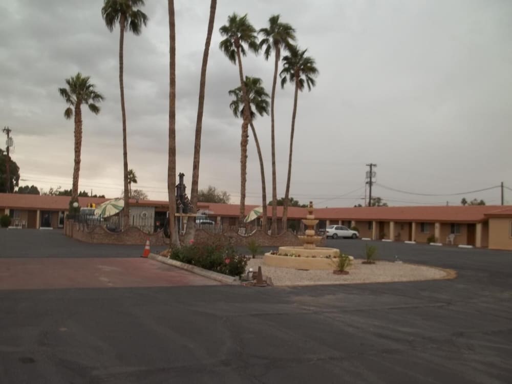 hacienda motel
