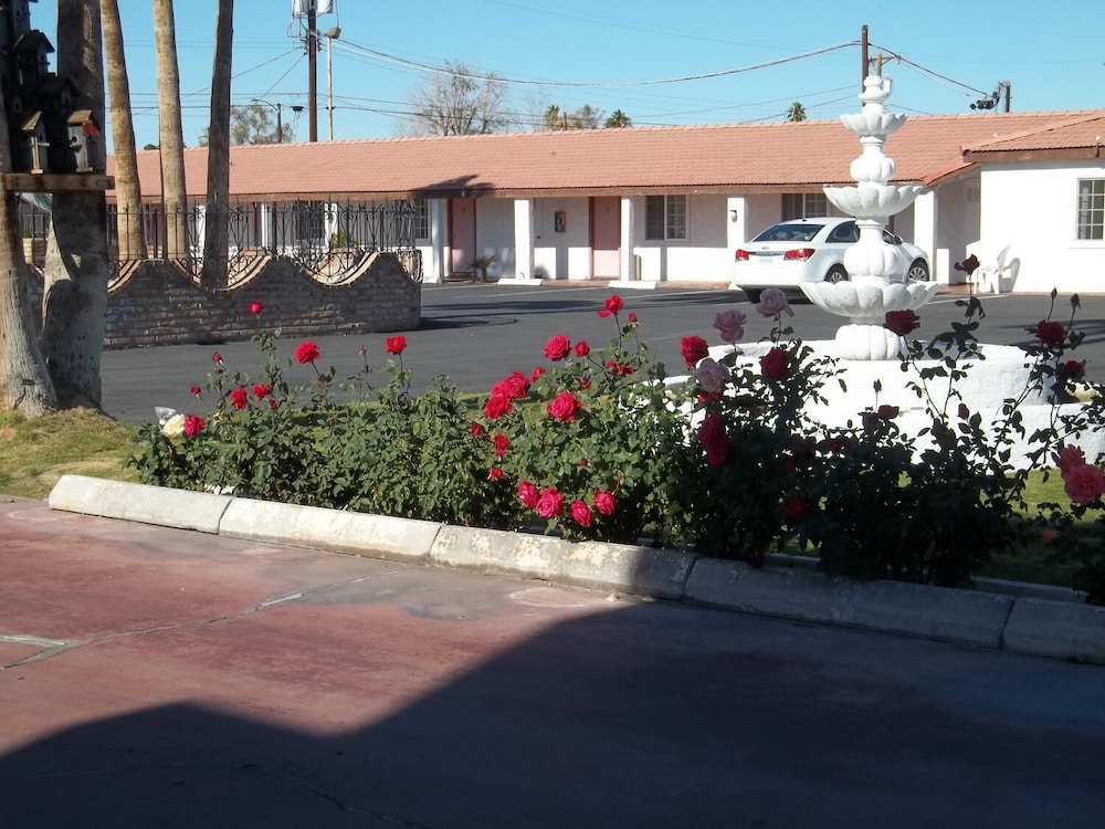 hacienda motel