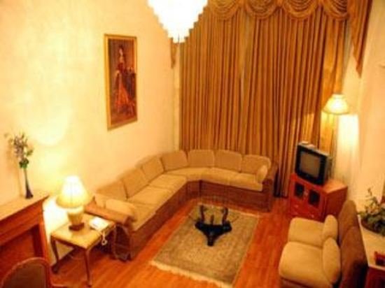 the bmk hotel