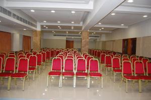 hotel vice president