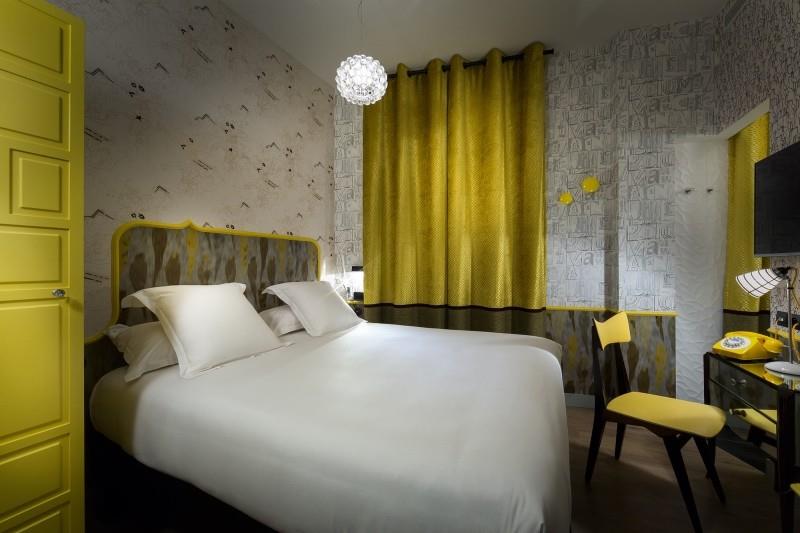 hotel crayon rouge
