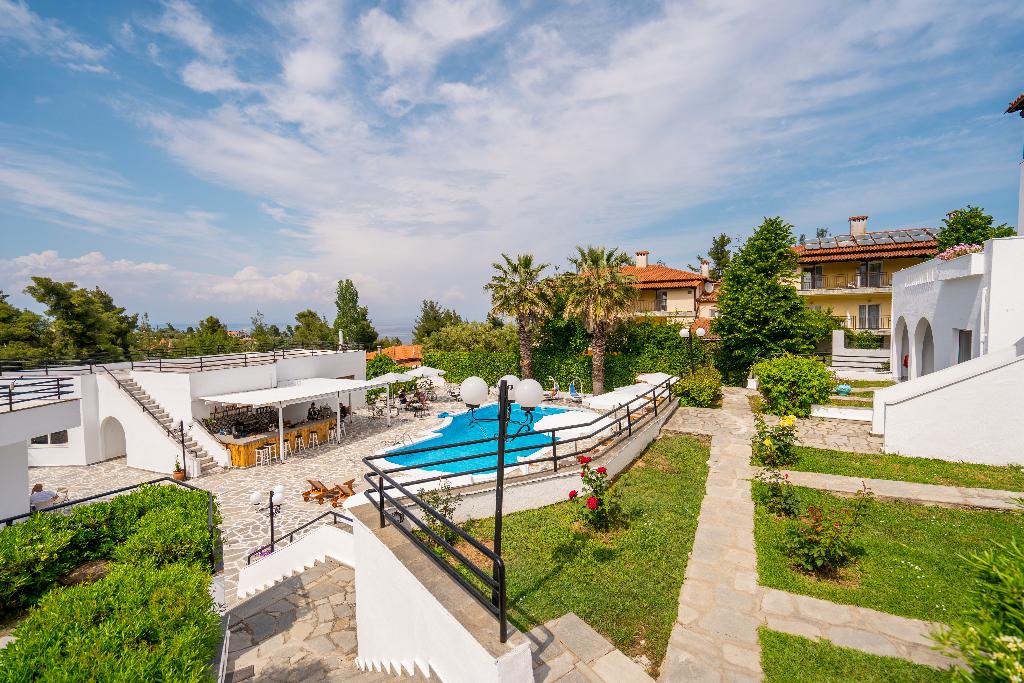 theo bungalows kriopigi