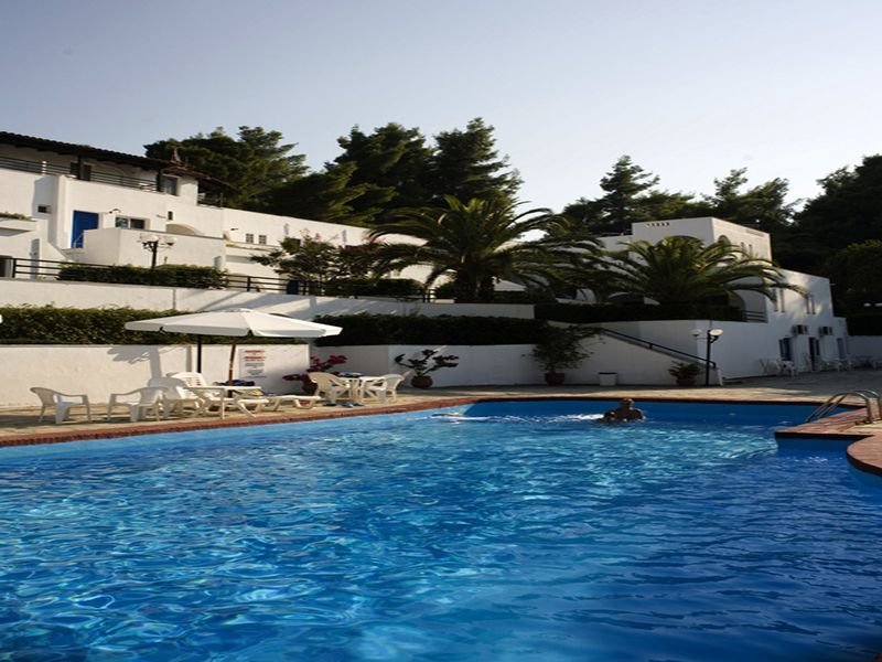 theo bungalows kriopigi