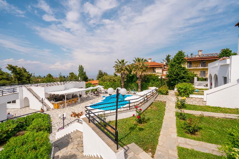 theo bungalows kriopigi