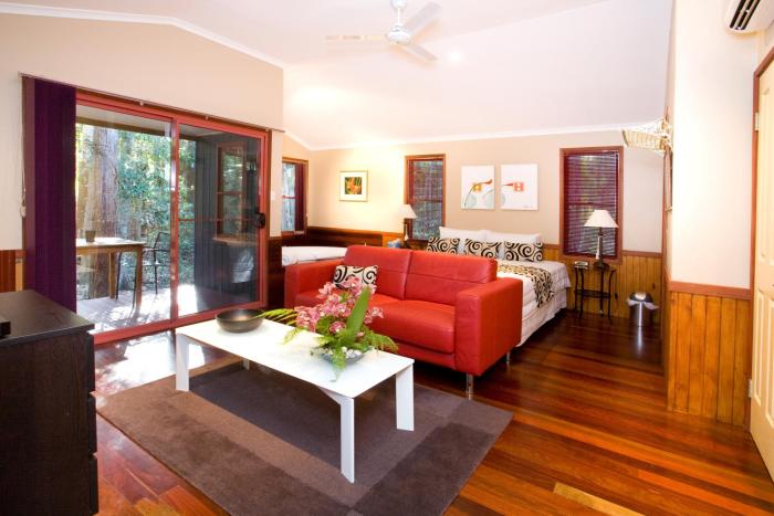 amore on buderim luxury rainforest cabins