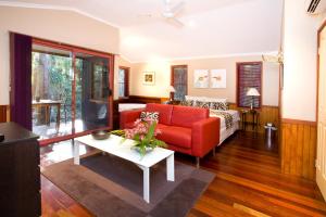 amore on buderim luxury rainforest cabins