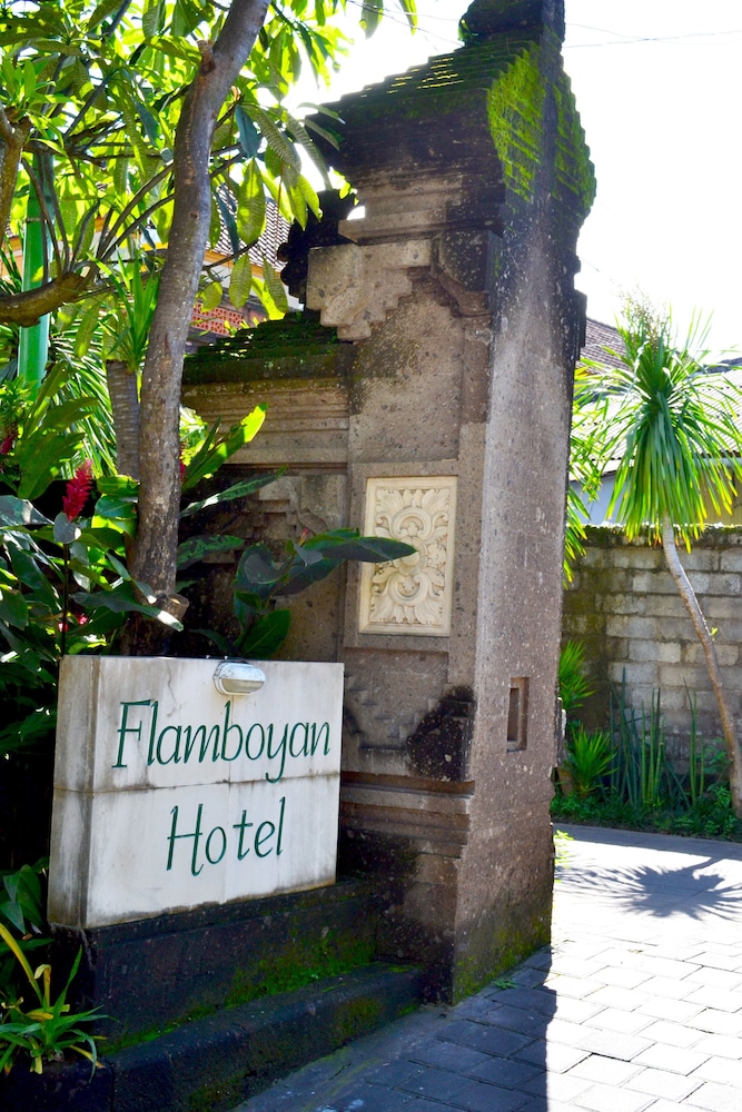 hotel flamboyan