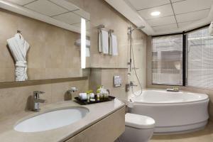 Ramada Hotel & Suites By Wyndham Ajman,Dubai>>Ajman,4 star