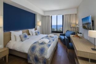 six fours les plages