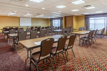 Holiday Inn Express Hotel & Suites Bowling Green By Ihg,Toledo>>Bowling Green,3 star