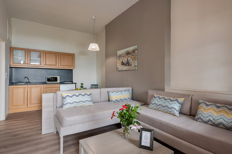 alianthos suites