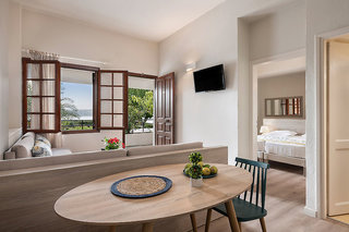 alianthos suites