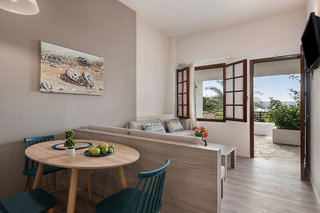 alianthos suites