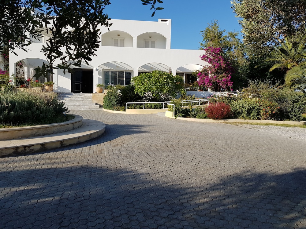 mantenia hotel