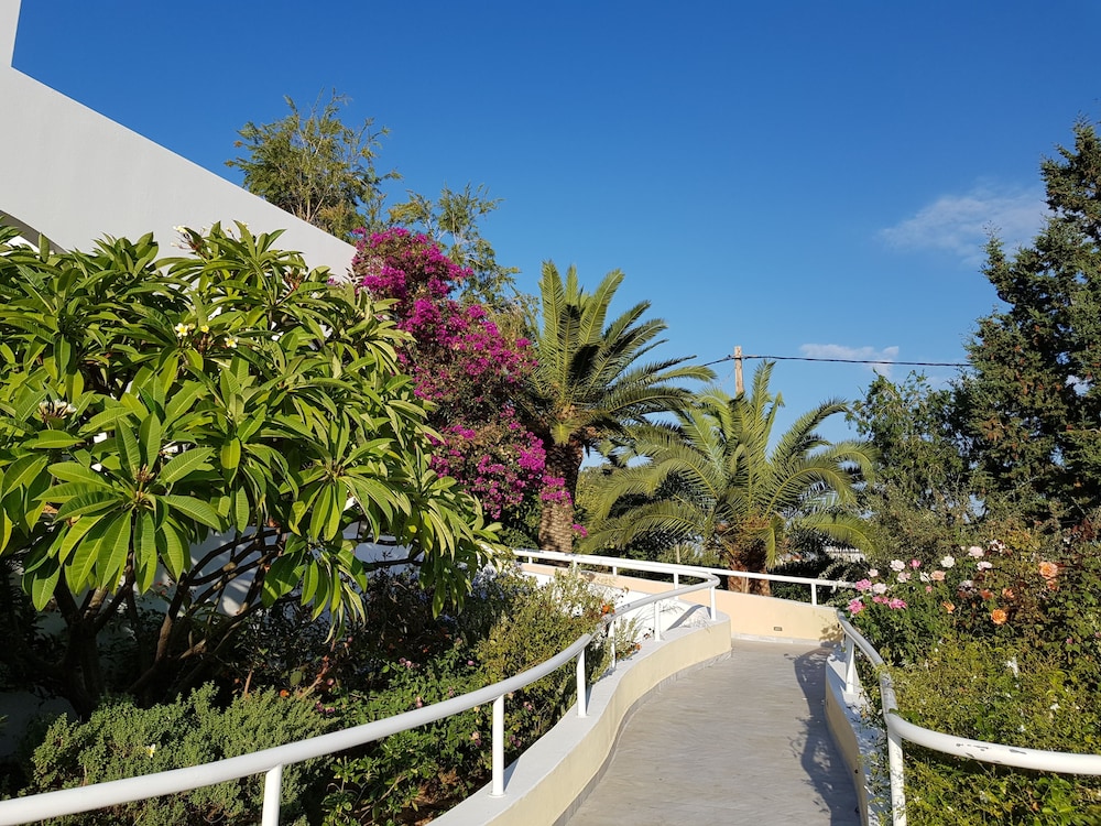 mantenia hotel