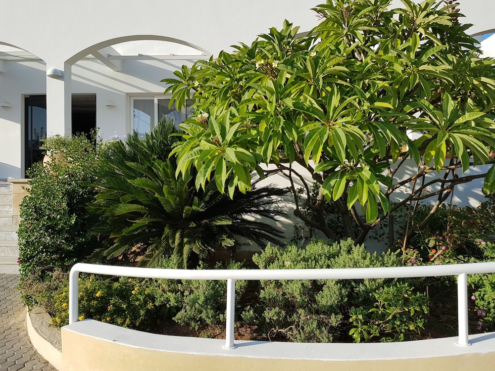 mantenia hotel