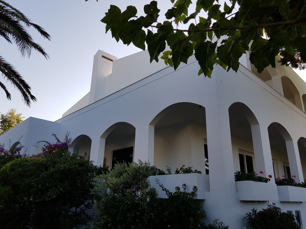 mantenia hotel