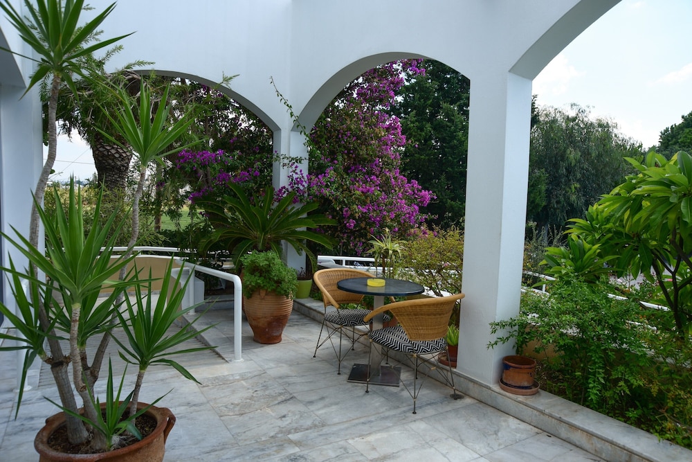 mantenia hotel
