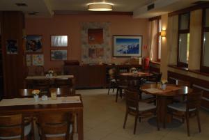 Hotel Podhradie,Puchov>>Povazska Bystrica,3 star
