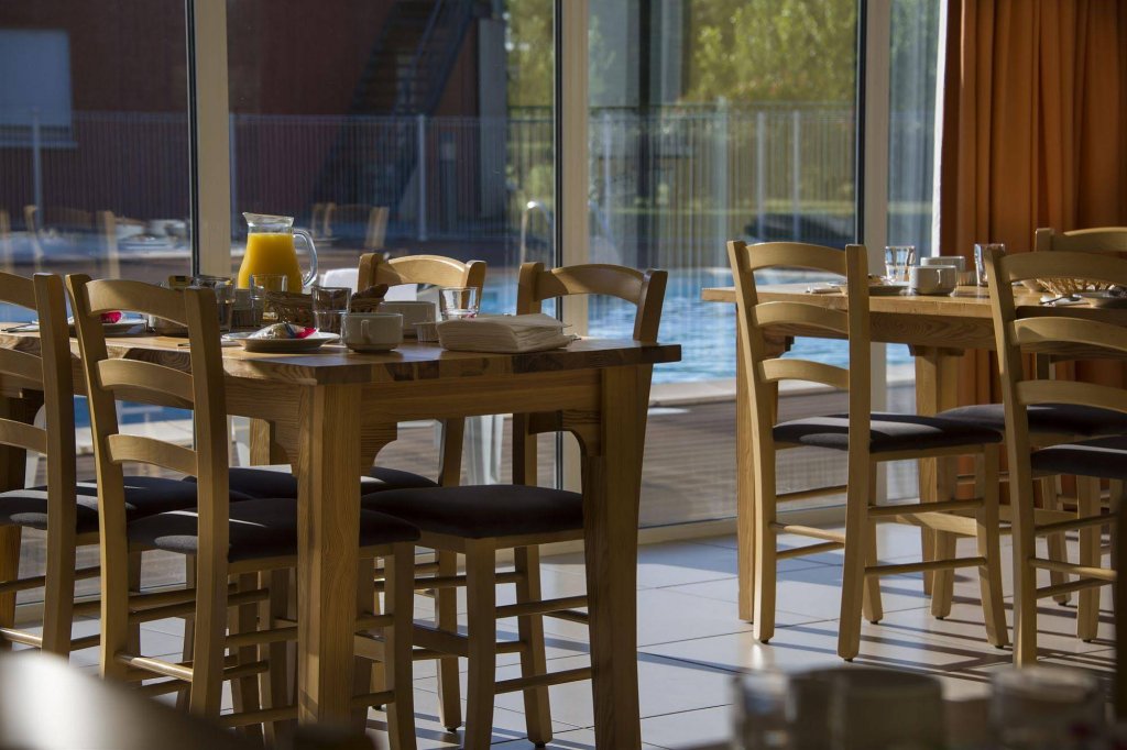 Vacanceole - Domaine Du Green,Near Aigueleze Golf Club,3 star