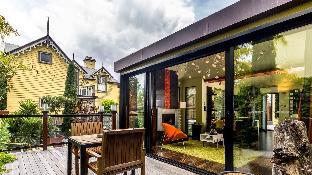 Corinda Contemporary,Hobart>>Glebe,5 star