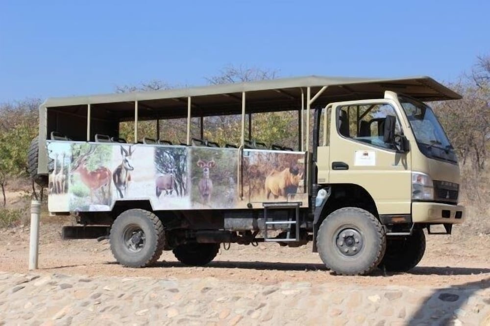 uukwaluudhi safari lodge