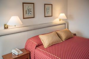 Hotel Iruña,La Perla>>Buenos Aires,4 star