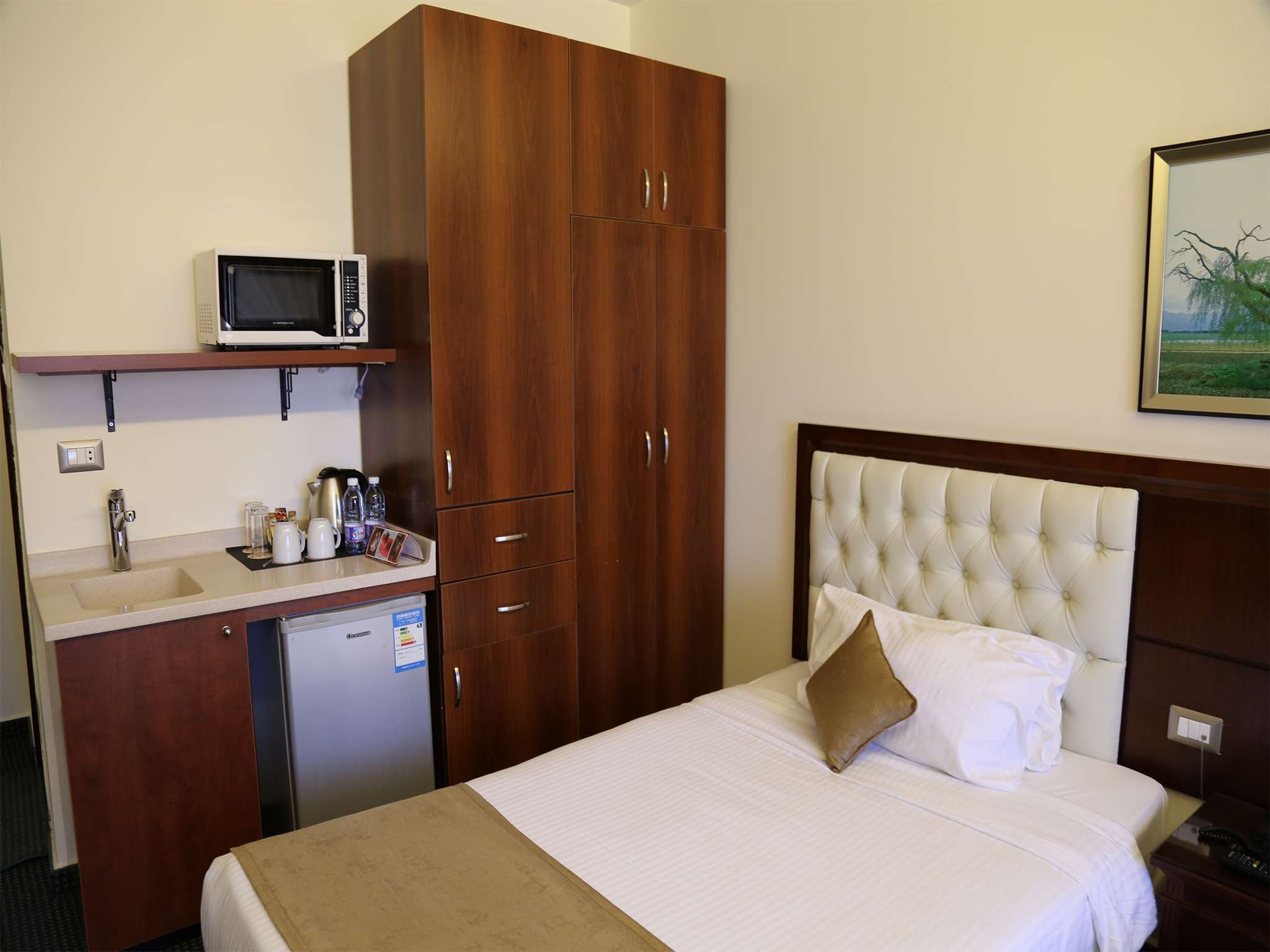 midtown hotel and suites