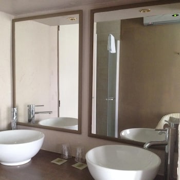 hotel les magnanarelles
