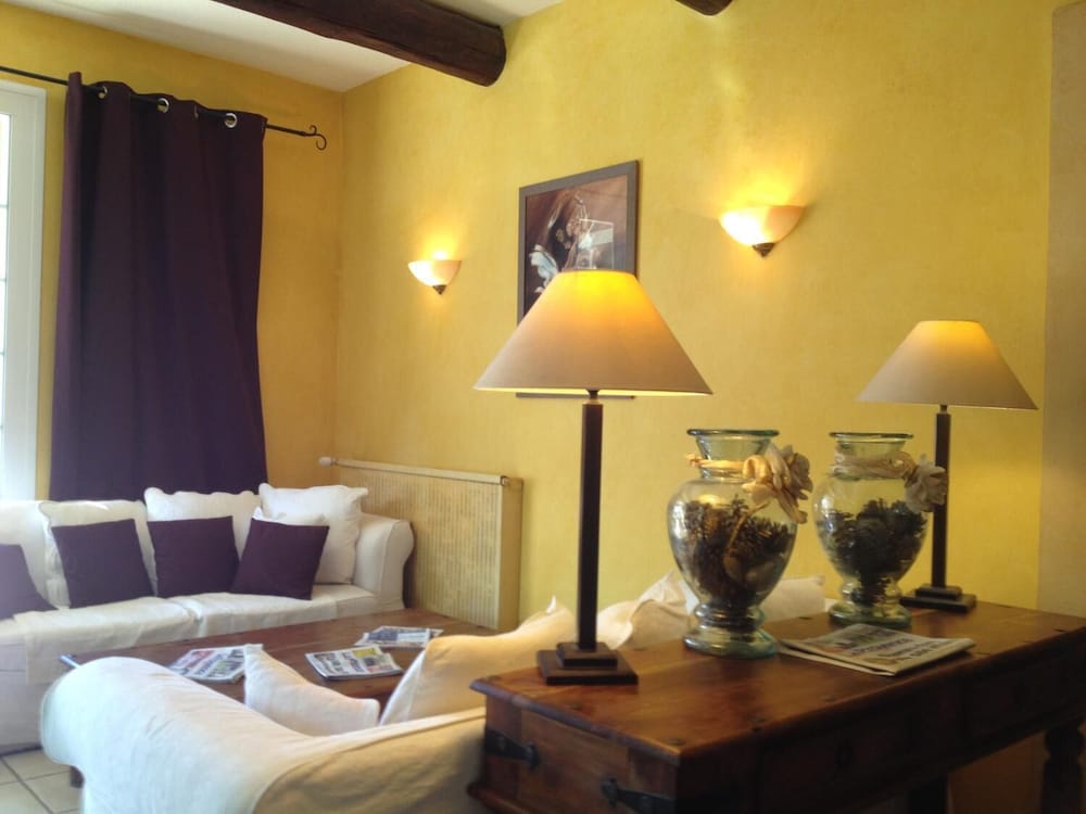hotel les magnanarelles