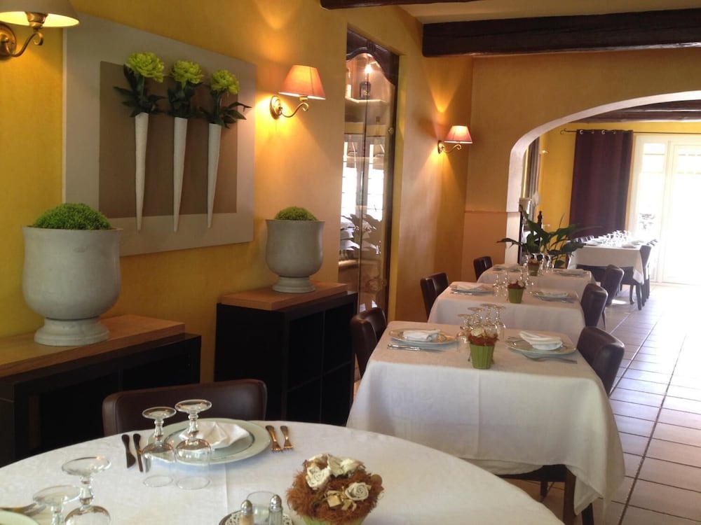 hotel les magnanarelles