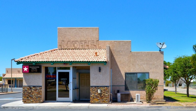 magnuson hotel blythe