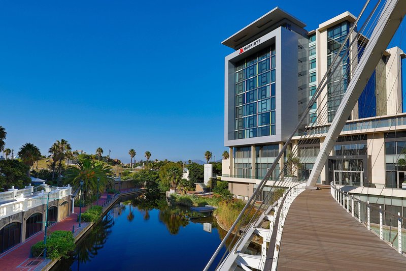 cape town marriott hotel crystal towers