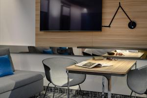 Novotel Suites Berlin City Potsdamer Platz,Anhalter Str. 2,4 star