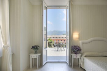 Hotel Nazionale,Genoa>>Bonassola,3 star