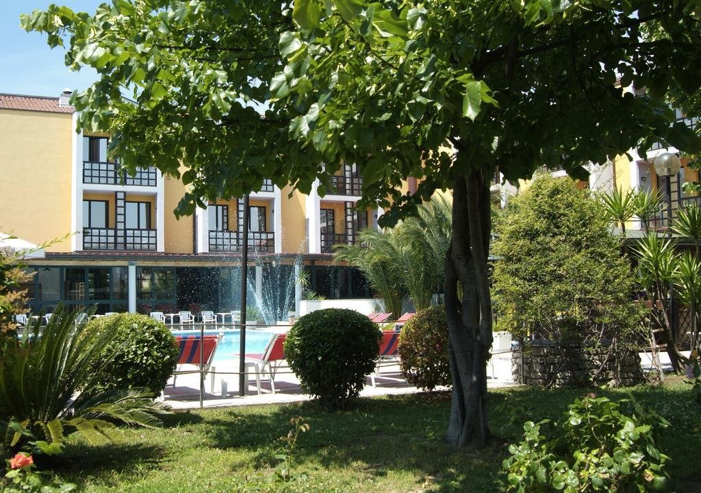 hotel river park