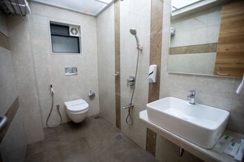 hotel naaz executive near t2 airport