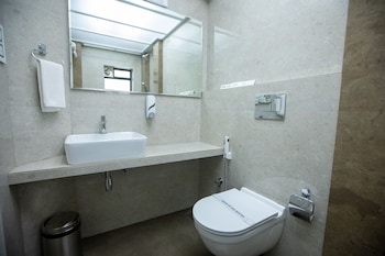 hotel naaz executive near t2 airport