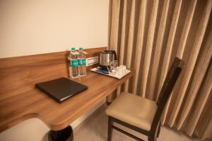 hotel naaz executive near t2 airport