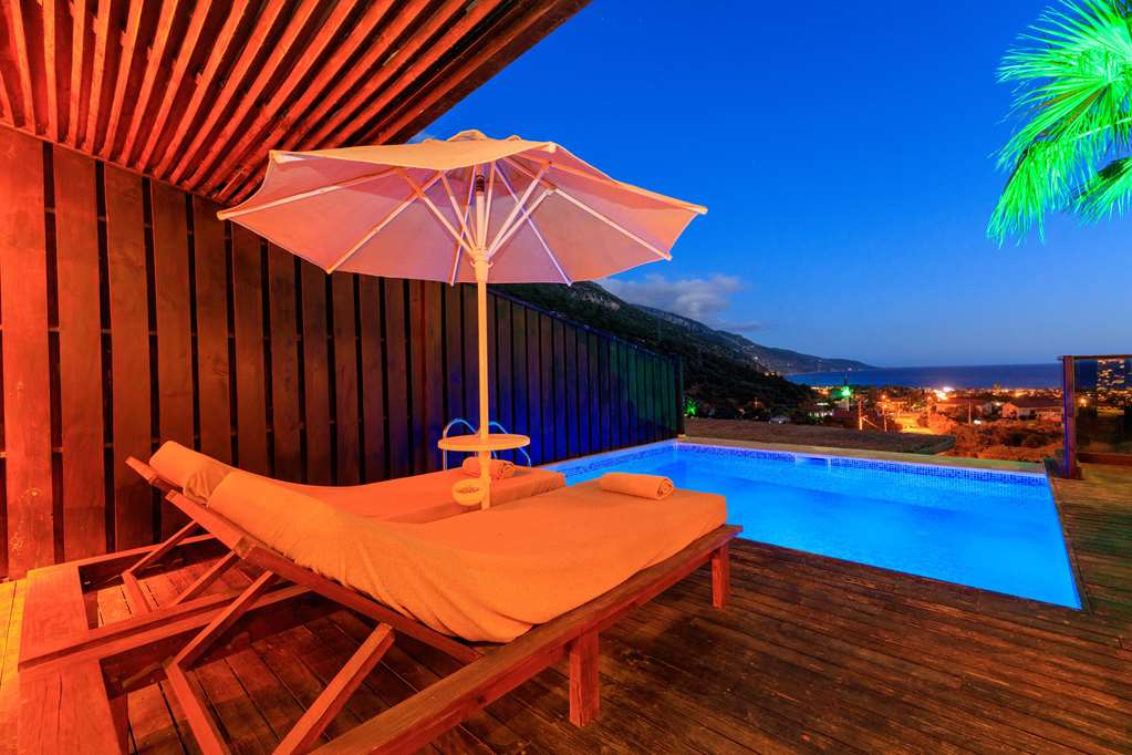 manaspark deluxe hotel