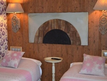 Akla Hotel La Casa Del Puente,Lanestosa>>Cantabria,4 star