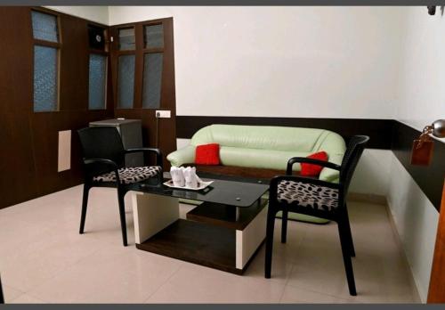 hotel sukh sagar