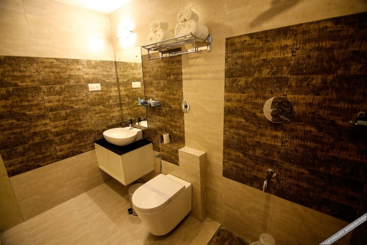 sandalo castle resorts