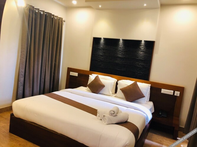 sandalo castle resorts