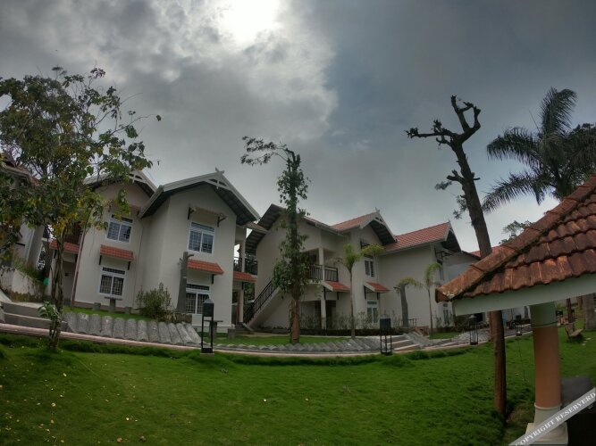 sandalo castle resorts