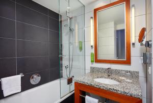 Premier Inn Berlin Alexanderplatz,Eichwalde>>Berlin,4 star