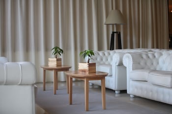 oxygen lifestyle hotel