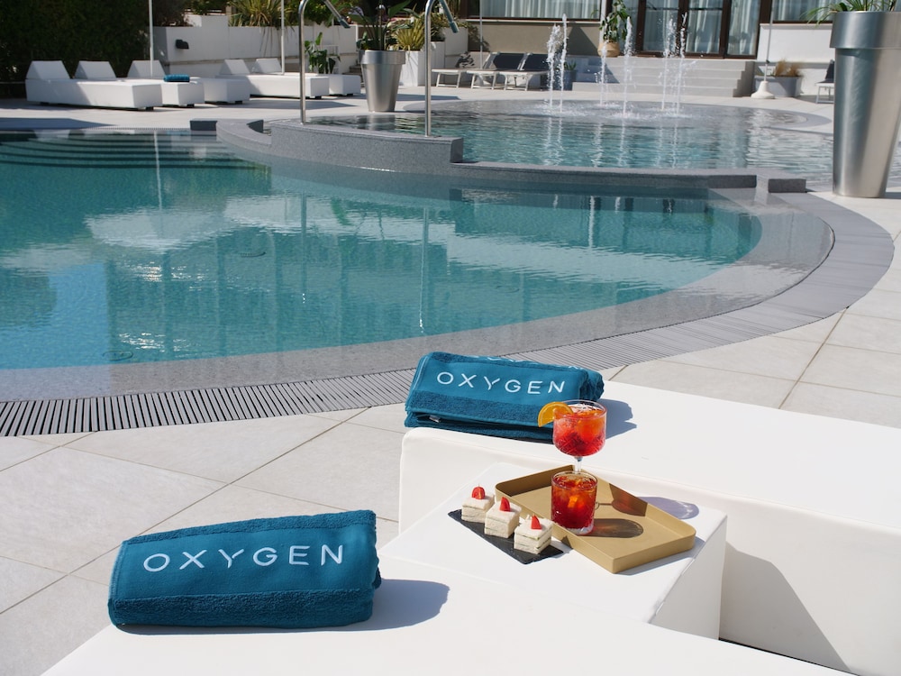 oxygen lifestyle hotel
